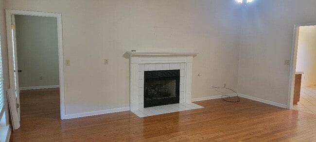 Building Photo - 1229 Kingston Garden Rd