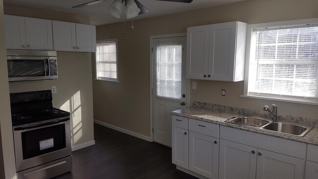 Building Photo - 1400 Caldwell Williams Rd