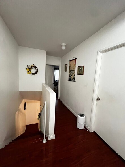Bed 3 - 13191 Newland St