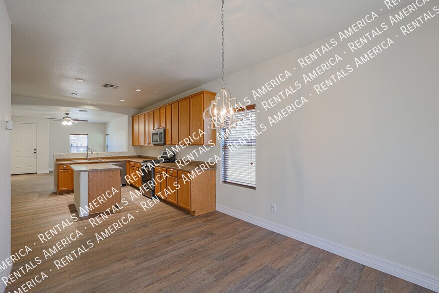 Building Photo - 21821 E Gold Canyon Dr