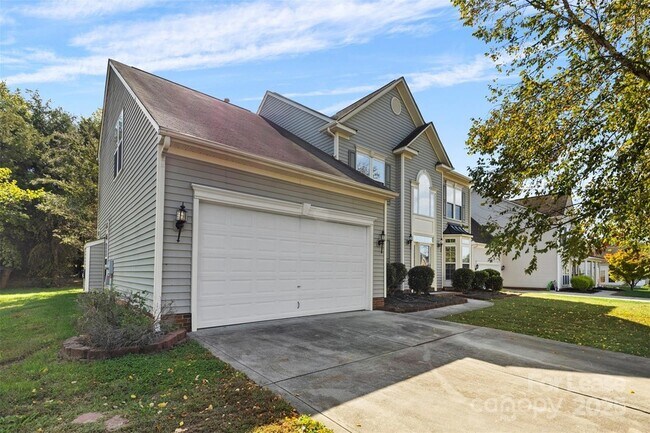 Building Photo - 5006 Rosewater Ln