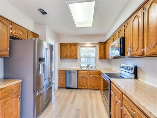 Building Photo - 2513 Lawnview Dr