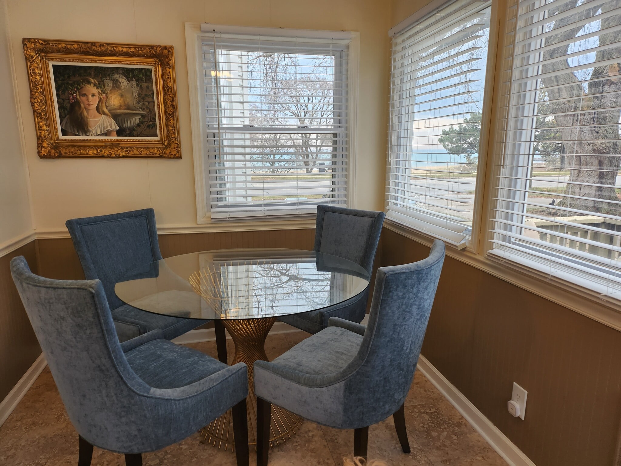 Sun Room With Lake Views - 1614 Michigan Blvd