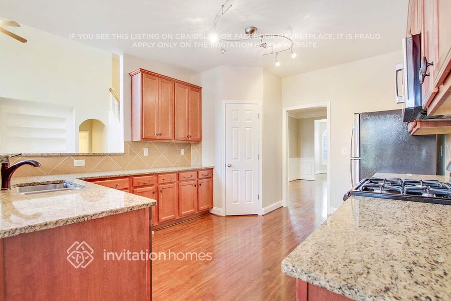 Building Photo - 4898 Arbor View Pkwy