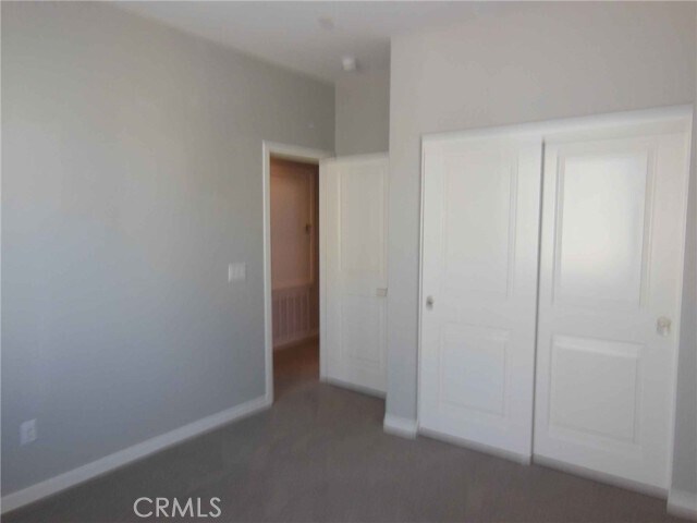 Building Photo - 674 Chandler Walk