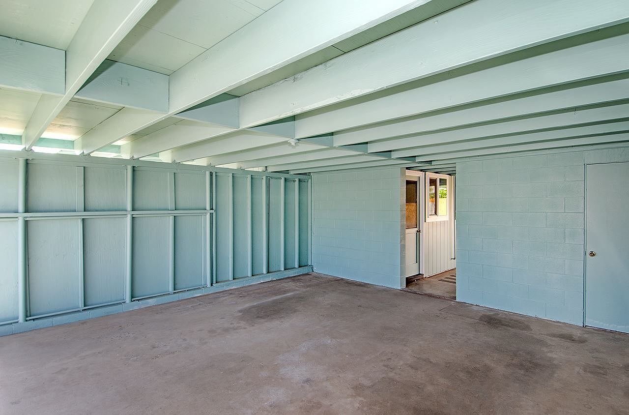 Building Photo - 218 Holua Dr