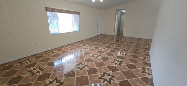 Building Photo - Move-In Ready 2BR/2BA Home with Solar & Bo...