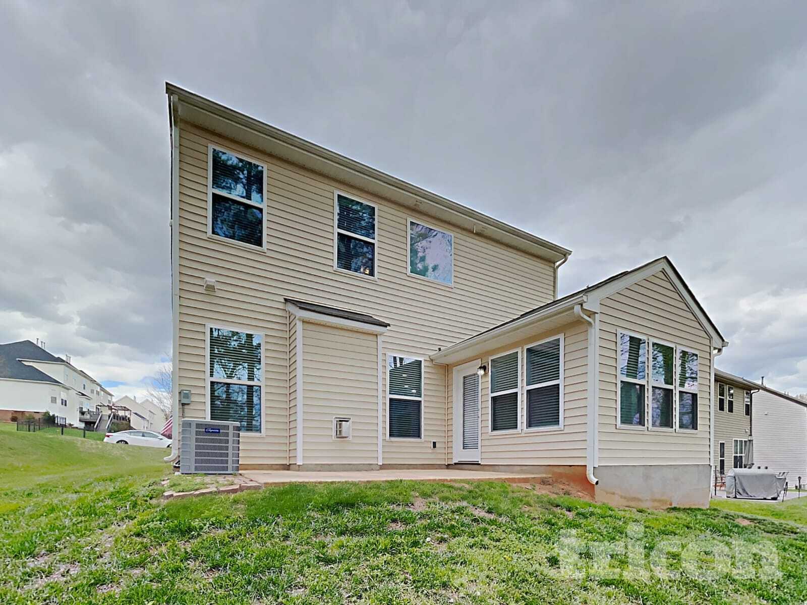 Building Photo - 116 Carolinian Dr