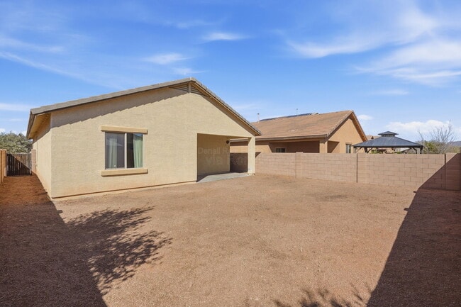 Building Photo - 6737 S Cut Bow Dr