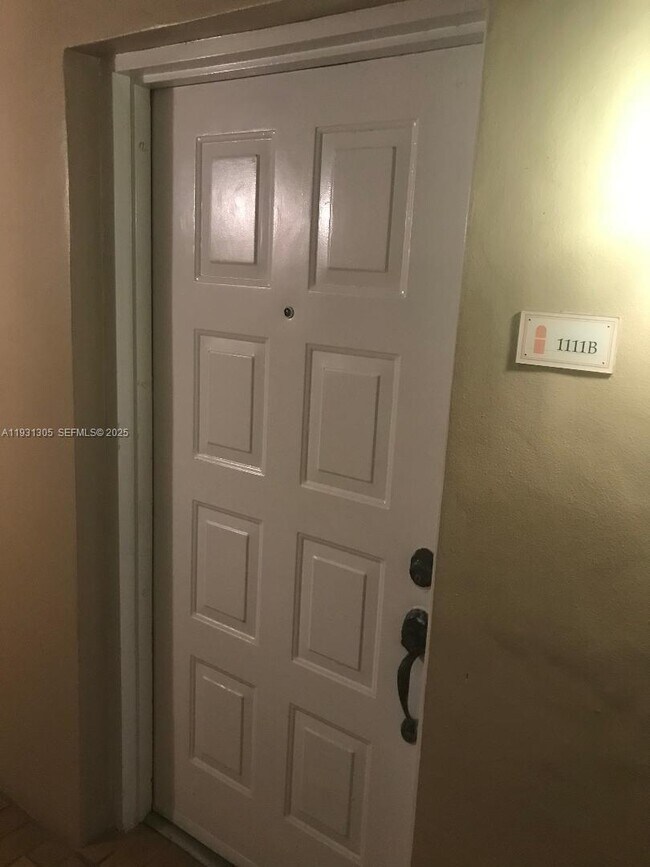 Building Photo - 1280 S Alhambra Cir