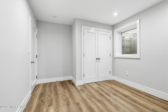 Building Photo - 84 Cooper Ave