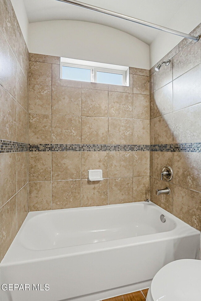 Building Photo - 7417 Dewberry Dr