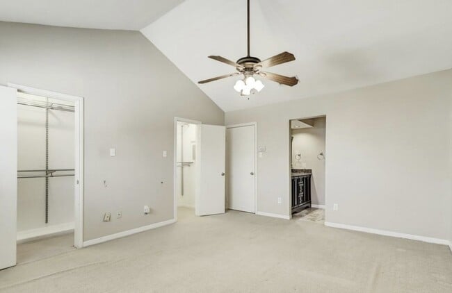 Building Photo - 5968 Woodway Place Ct