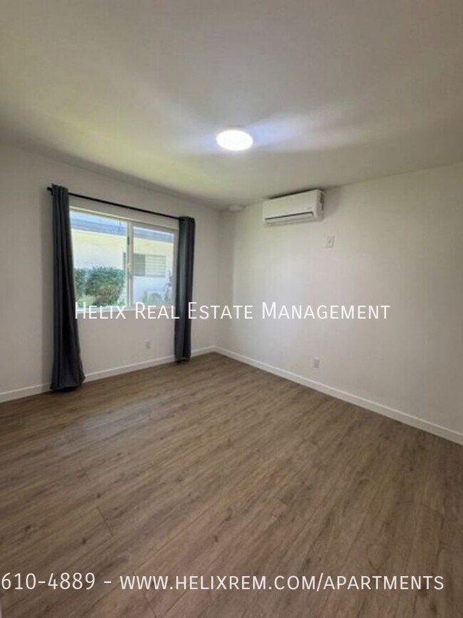 Building Photo - 521-523 E Live Oak Ave