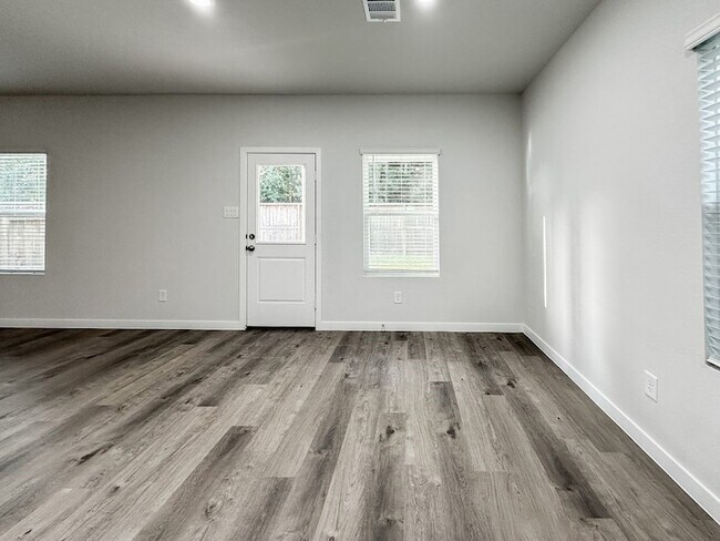 Building Photo - 7934 Alset Dr