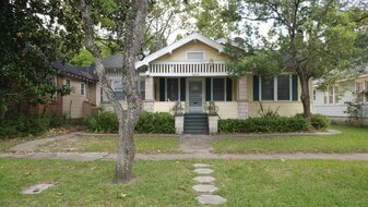 Building Photo - 2210 Dellwood Ave