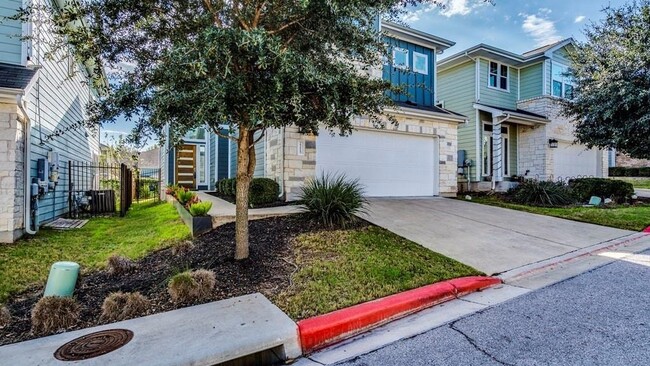 Building Photo - 2215 Capulet St