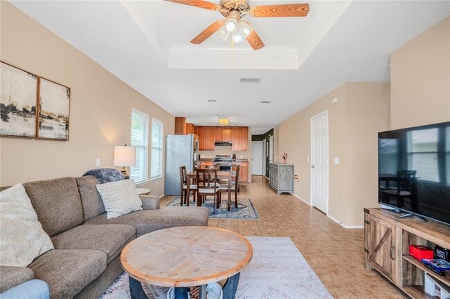 Building Photo - 8925 China Rose Dr