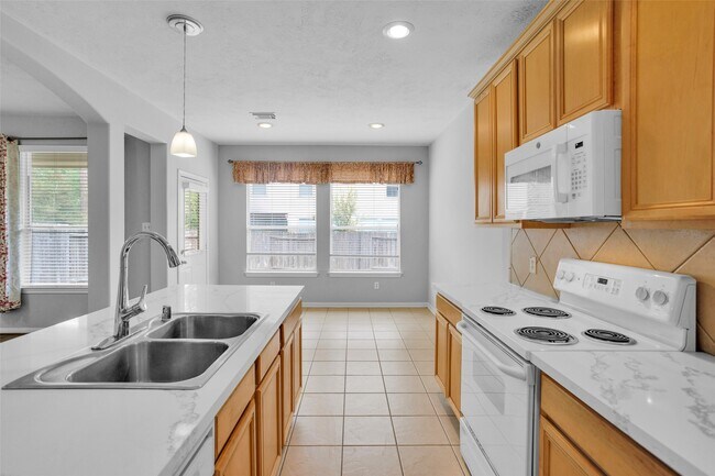 Building Photo - 26 Valewood Pl
