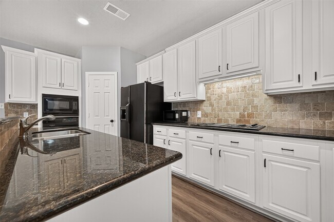 Building Photo - 14303 Reissen Ln