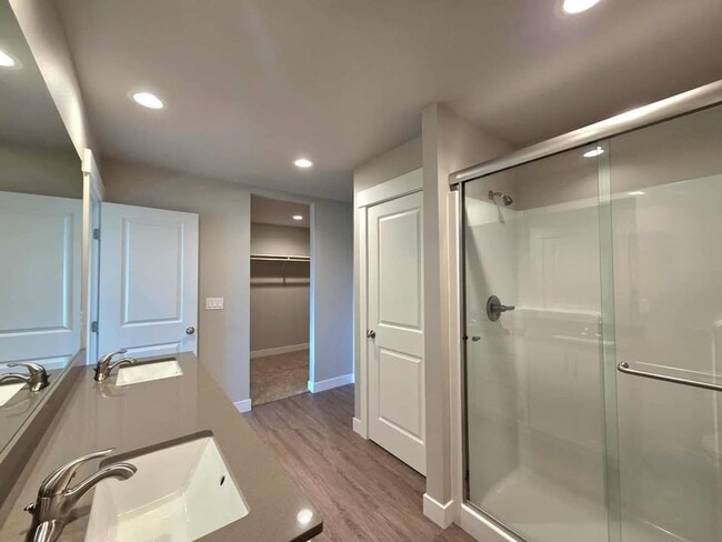 Building Photo - New Construction Three Bedroom Two Bath Ra...