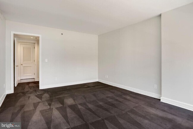 Building Photo - 1155 23rd St NW