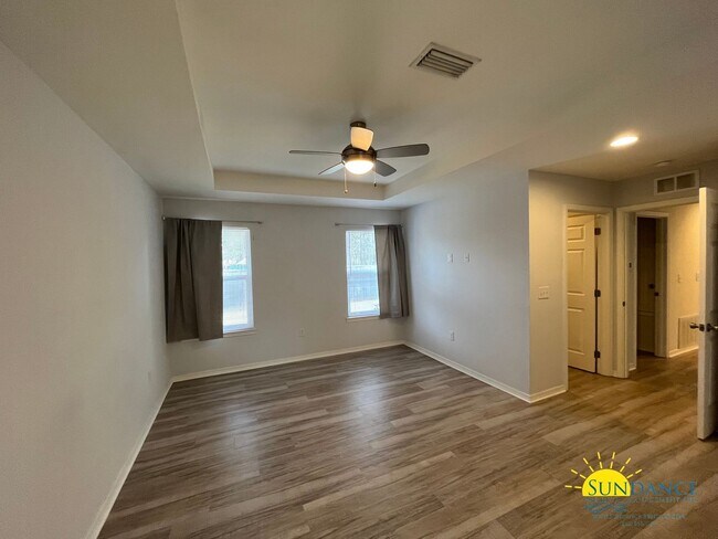 Building Photo - Beautiful home in the heart of Niceville!