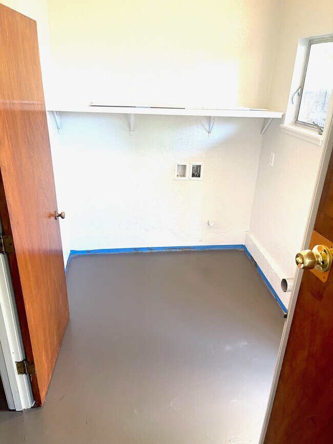 Building Photo - 4120 N Pershing Ave