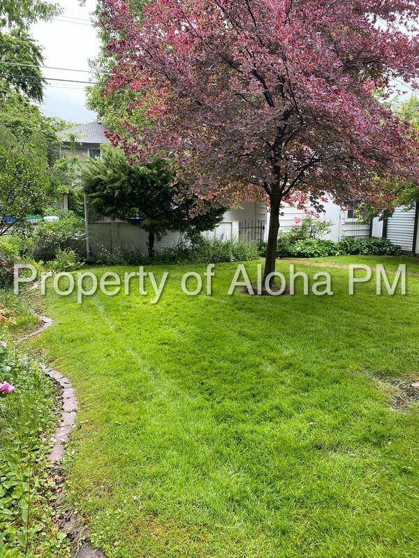 Building Photo - 1606 N 22nd St