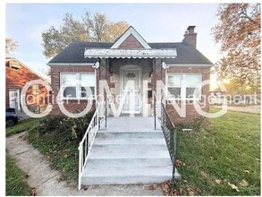 Building Photo - Coming soon! Spacious 2 BEDRROM COZY HOME