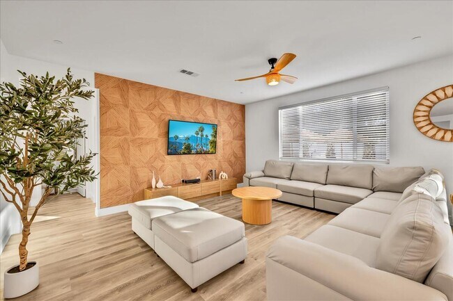 Building Photo - 83796 Moreno St