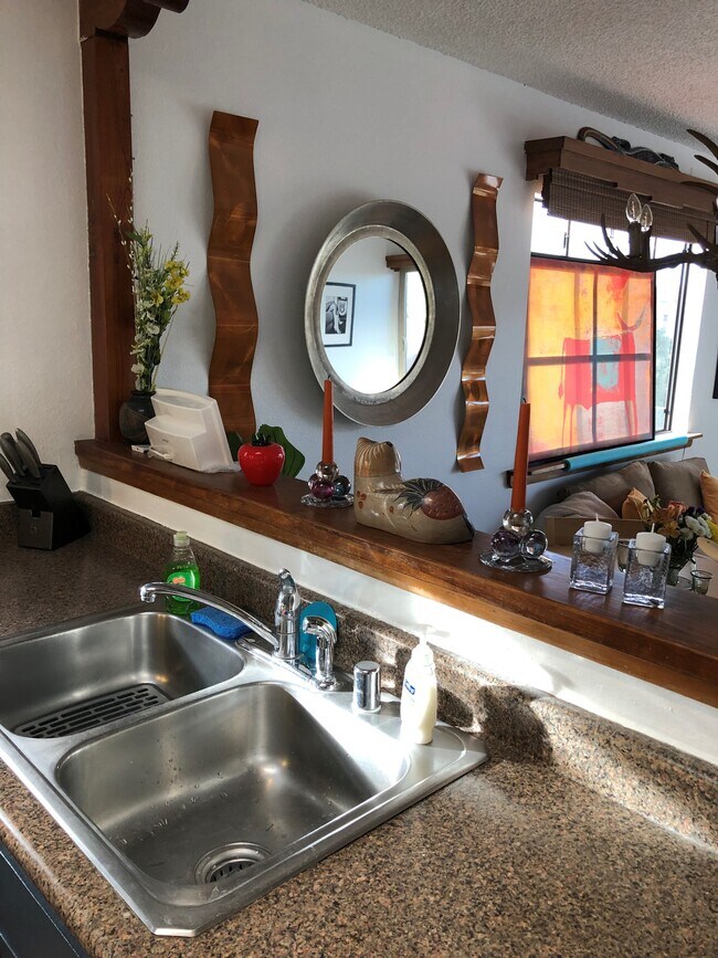 Building Photo - 149 Calle Ojo Feliz