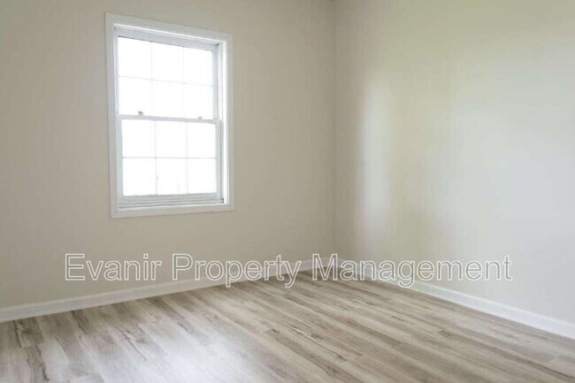 Building Photo - 280 S Charleston Rd