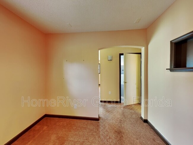 Building Photo - 3201 Penifield Dr