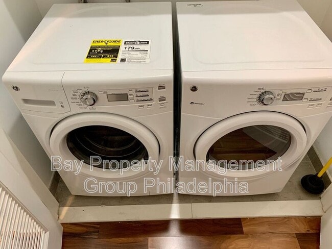 Building Photo - 842 N American St