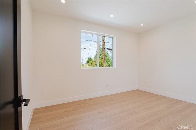 Building Photo - 6329 Ranchito Ave