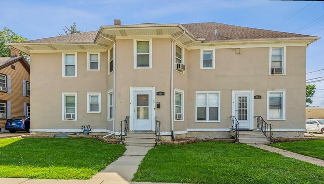 Primary Photo - 109 Cary St