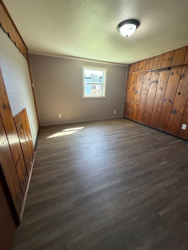 Building Photo - Newly Remodeled 3Bed/ 1Bath