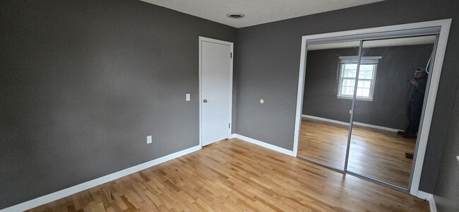 Building Photo - 801 N Ohio St