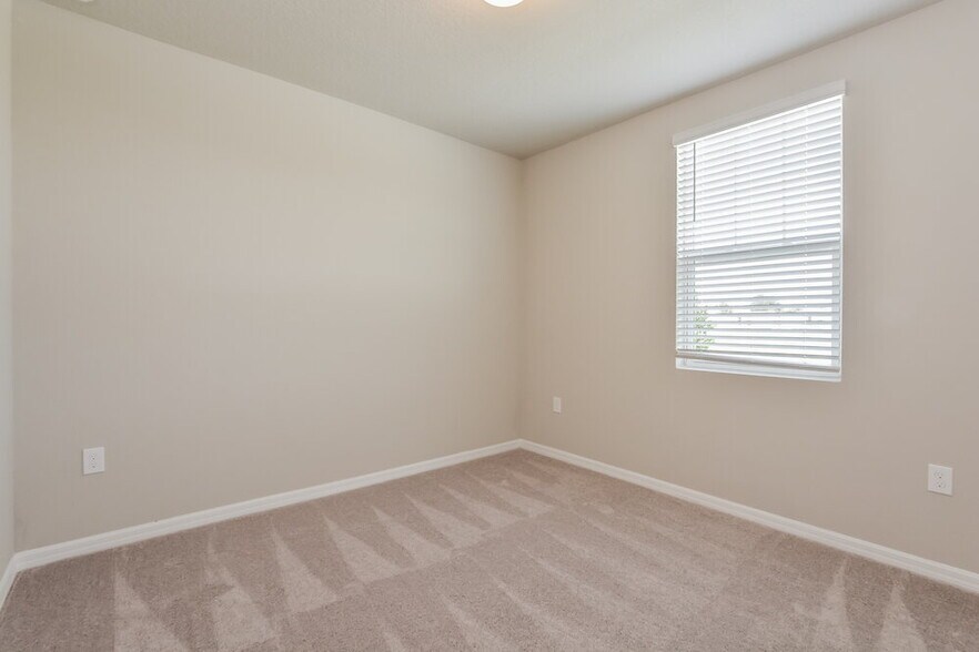 Building Photo - 1026 Oak Vly Dr