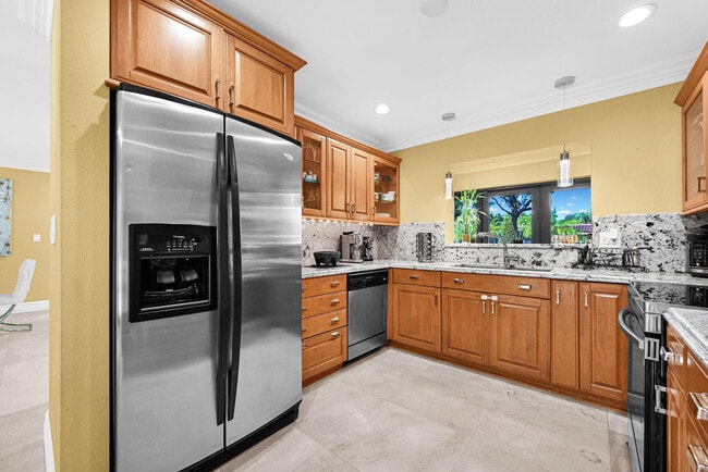 Building Photo - 836 Orchid Dr