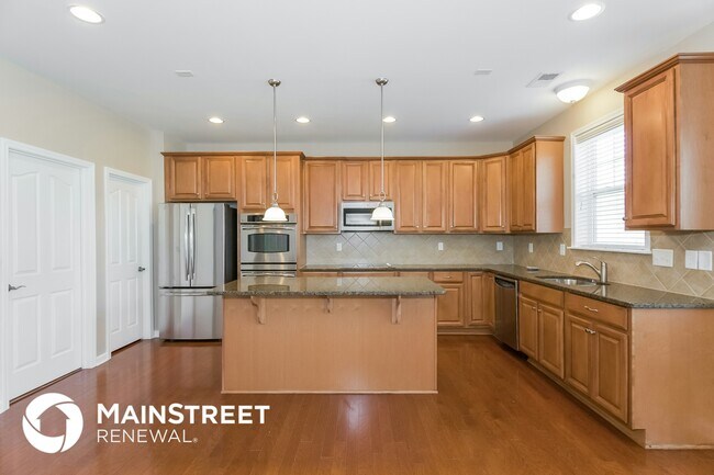 Building Photo - 9163 Marasol Ln