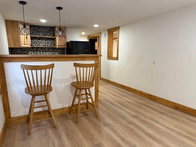 Building Photo - 192 Dorrs Corner Rd