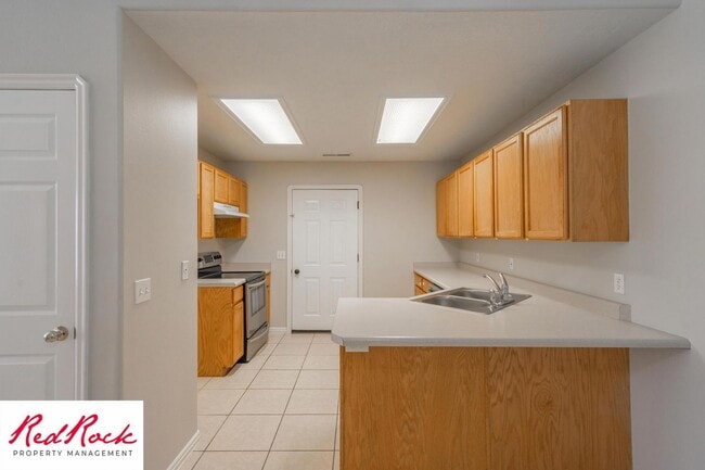 Building Photo - Charming 3 Bed, 2 Bath Home in the Heart of St. George!