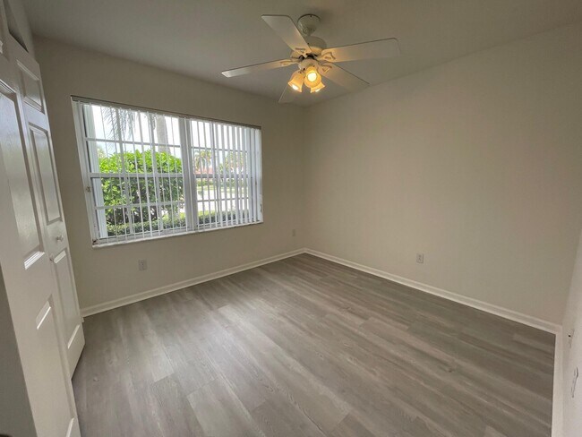 Building Photo - 22875 Barrister Dr