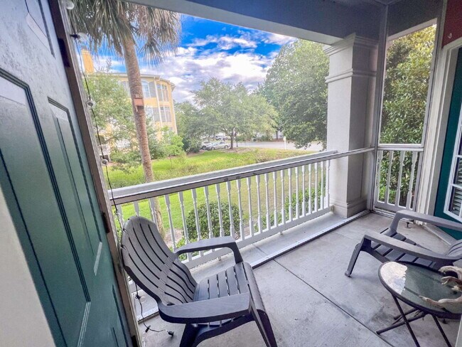 Building Photo - 2 Bed, 2 Bath Condo at amenity-rich The Me...