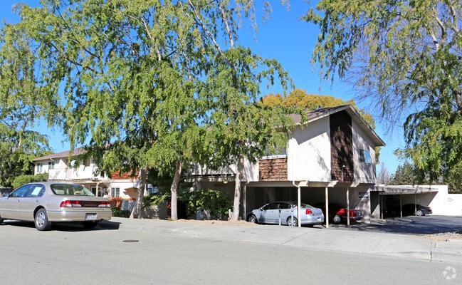 Building Photo - Elmridge Apartments