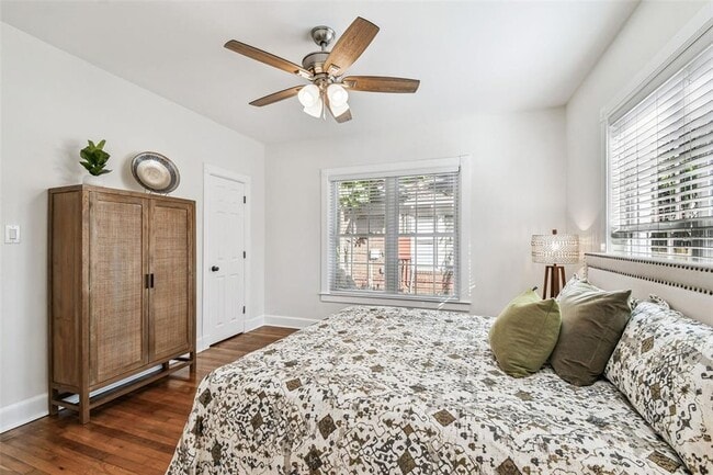 Building Photo - 2908 W San Isidro St