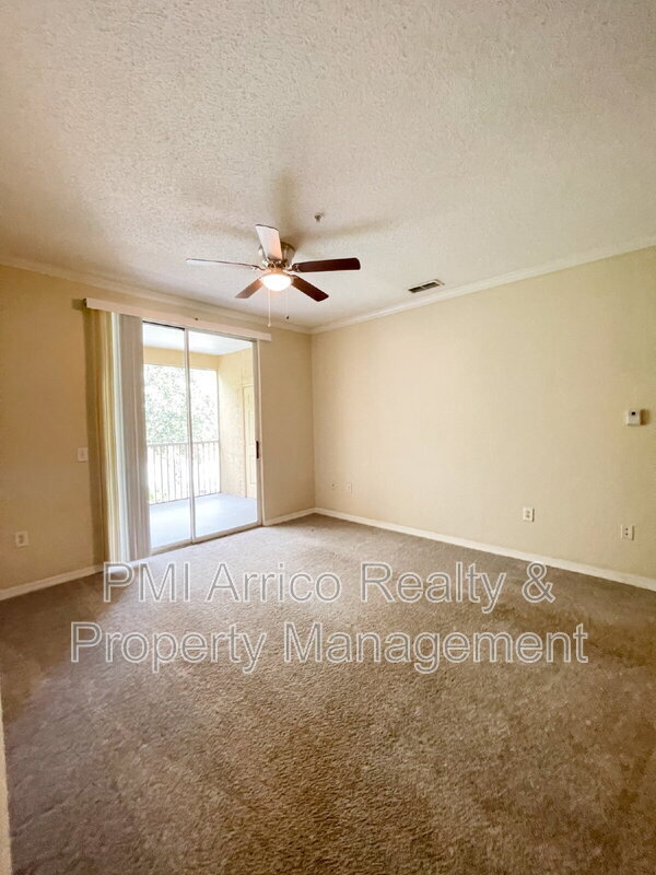 Building Photo - 18001 Richmond Pl Dr