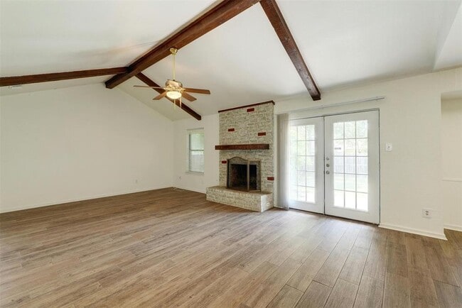 Building Photo - 10207 Rutland Village W